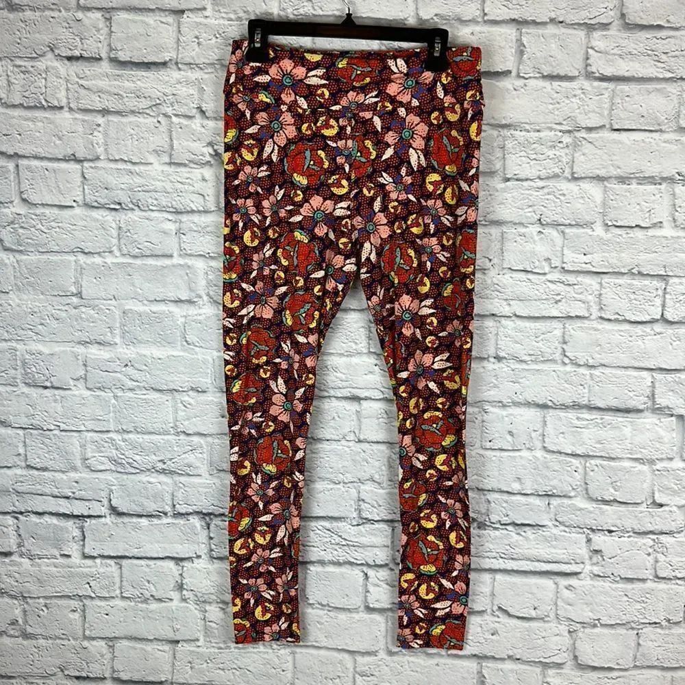 LuLaRoe Leggings Tall & Curvy